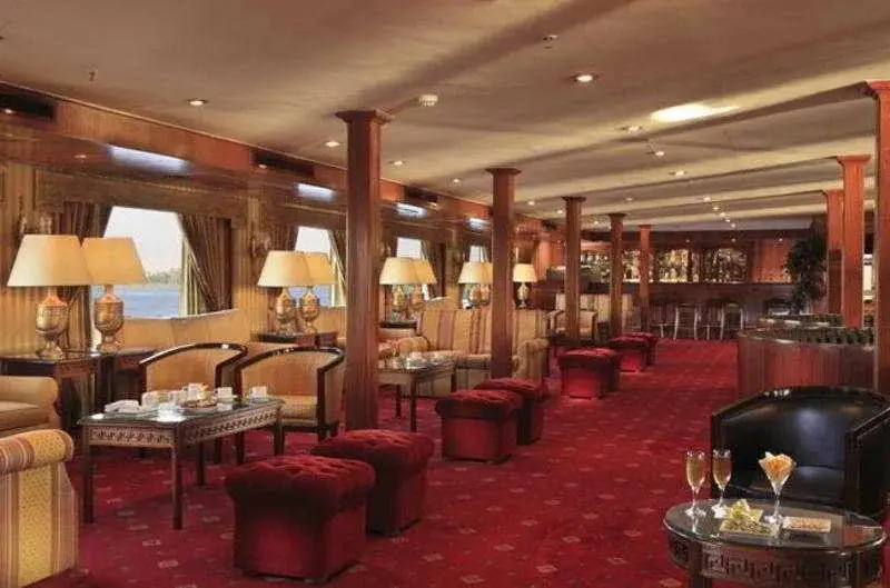 Travcotels Cruise Luxor Hotel