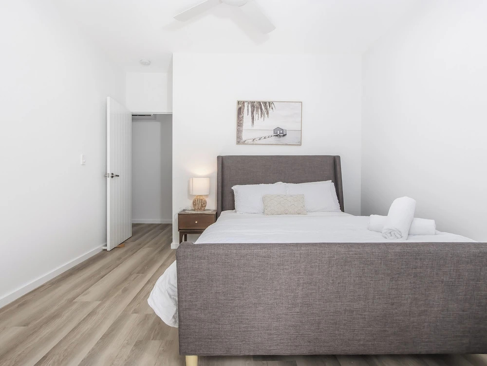 The Laneway Villas by Burleigh Letting Company