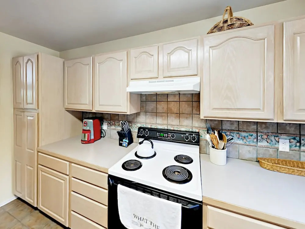 Howdy - 3 Br Home