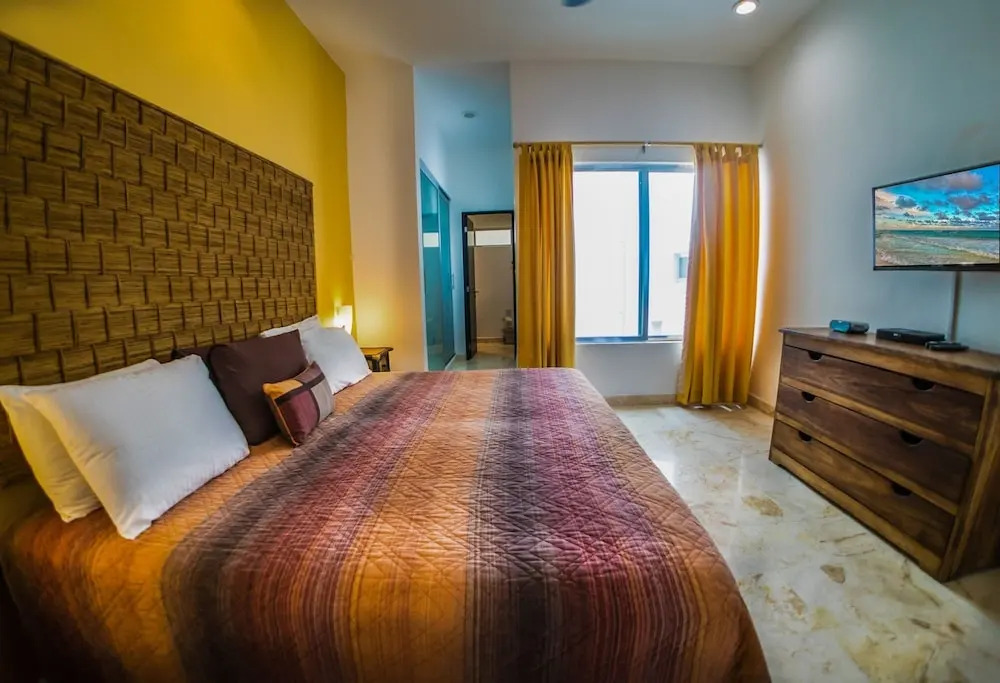 La Vista 6 Oceanview Condo in Playa del Carmen by RedAwning