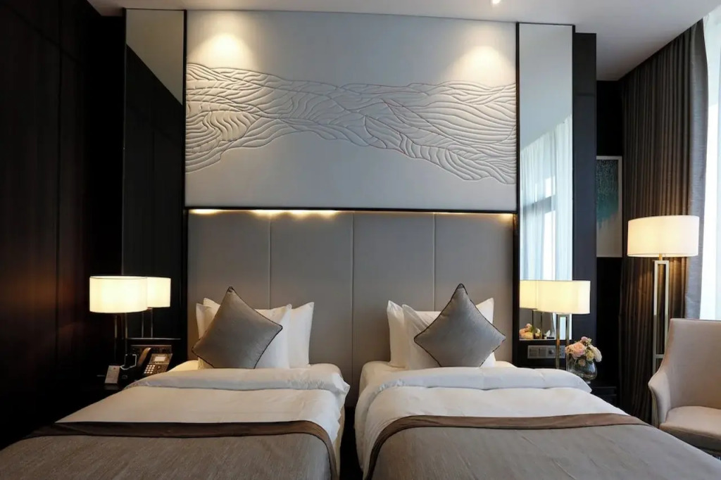 Freesia Hotel