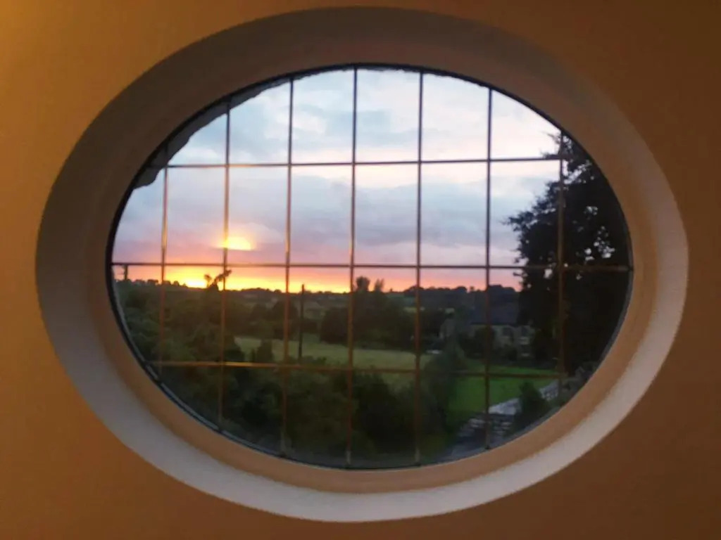Large 2 ensuite bedroom flat with lovely views