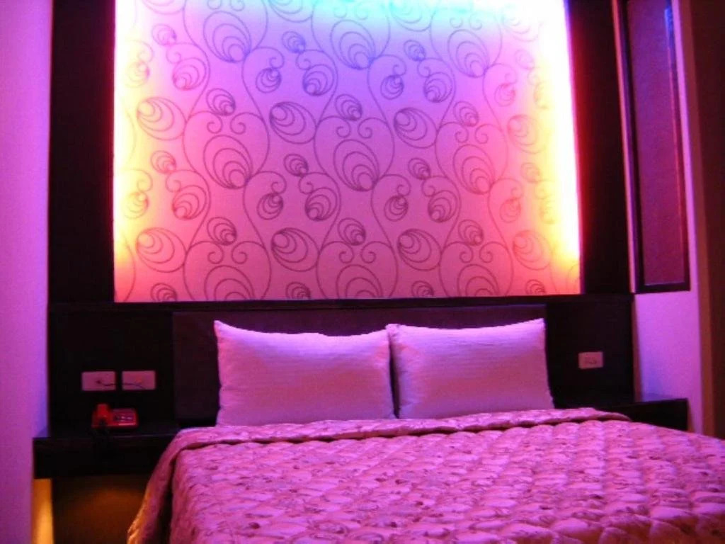 Baseball Hotel
