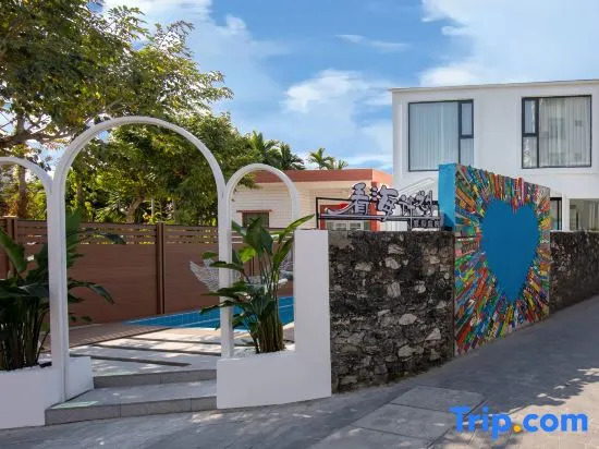 Sea View Plan Resort Courtyard