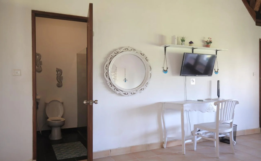 Black Pearl Hostel