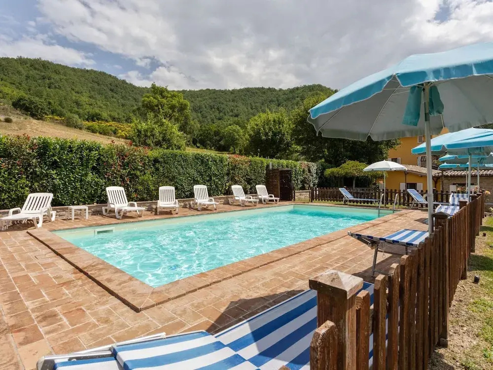 Holiday Home in Assisi with Pool & Nature
