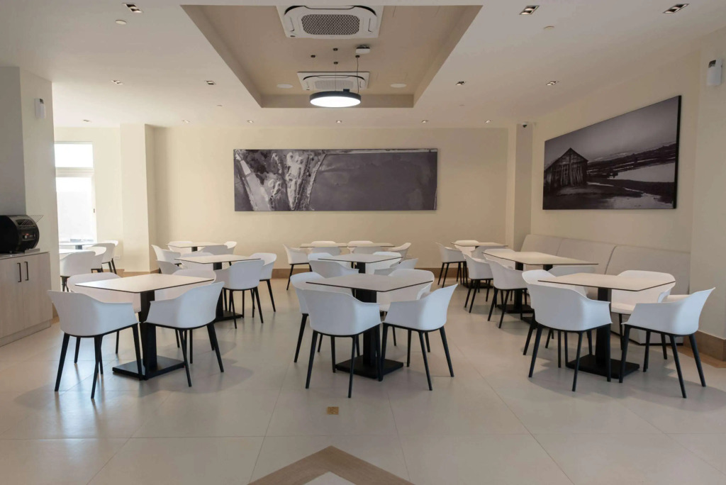 Super 8 by Wyndham Manzanillo