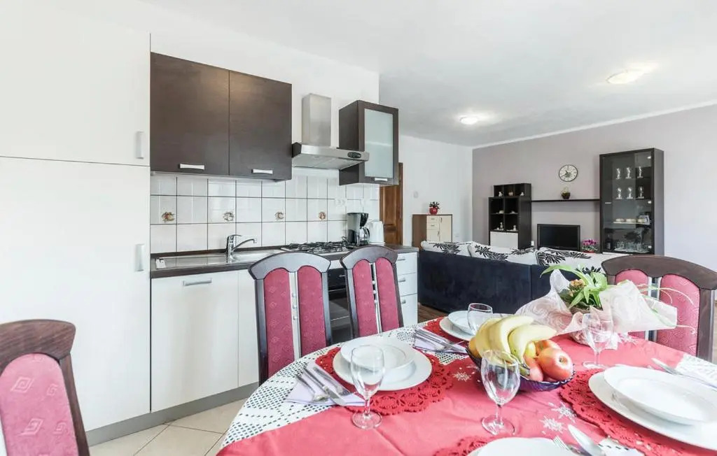 Apartment Matea