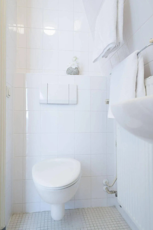 Herengracht Canal Apartment