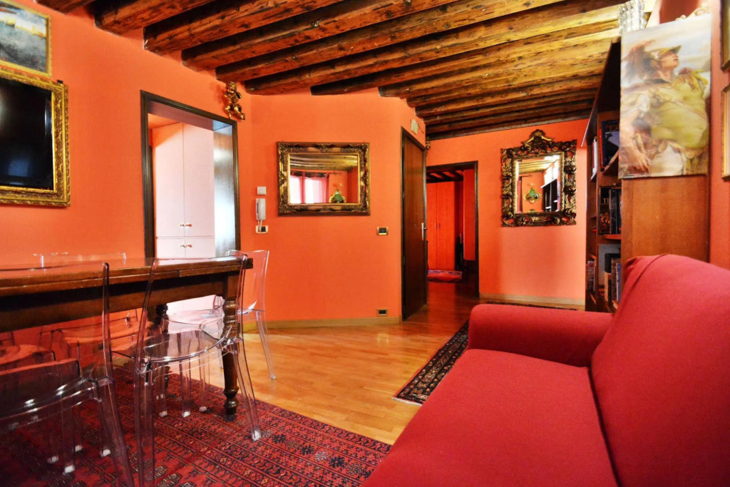 Accademia Apartments R&R