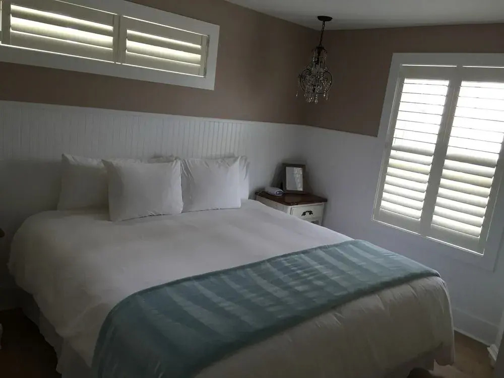 Marginal Way House