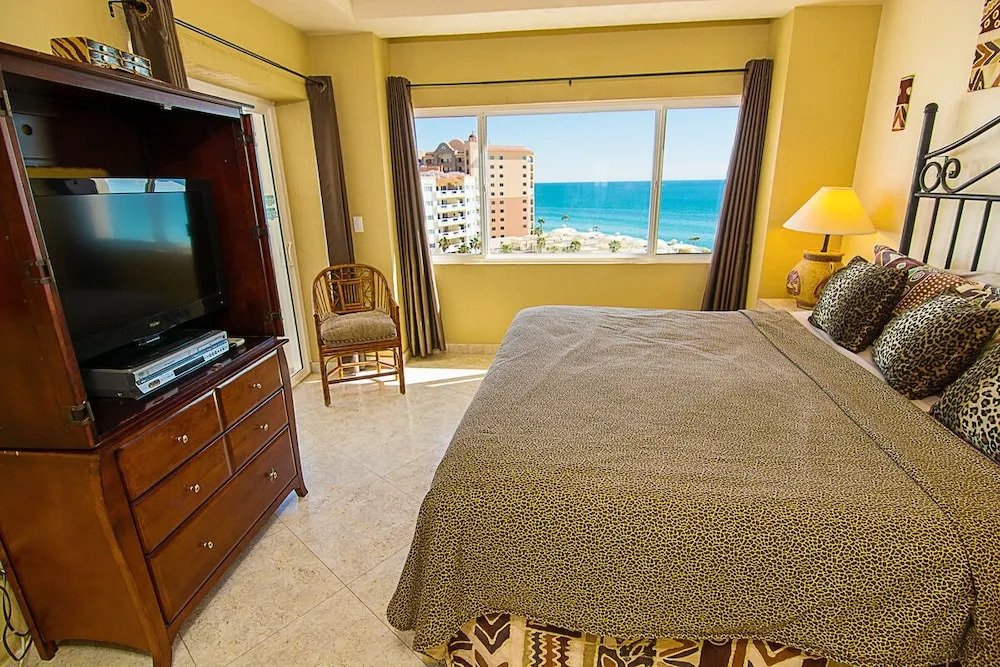 Bonita 701 - 3 Br Condo