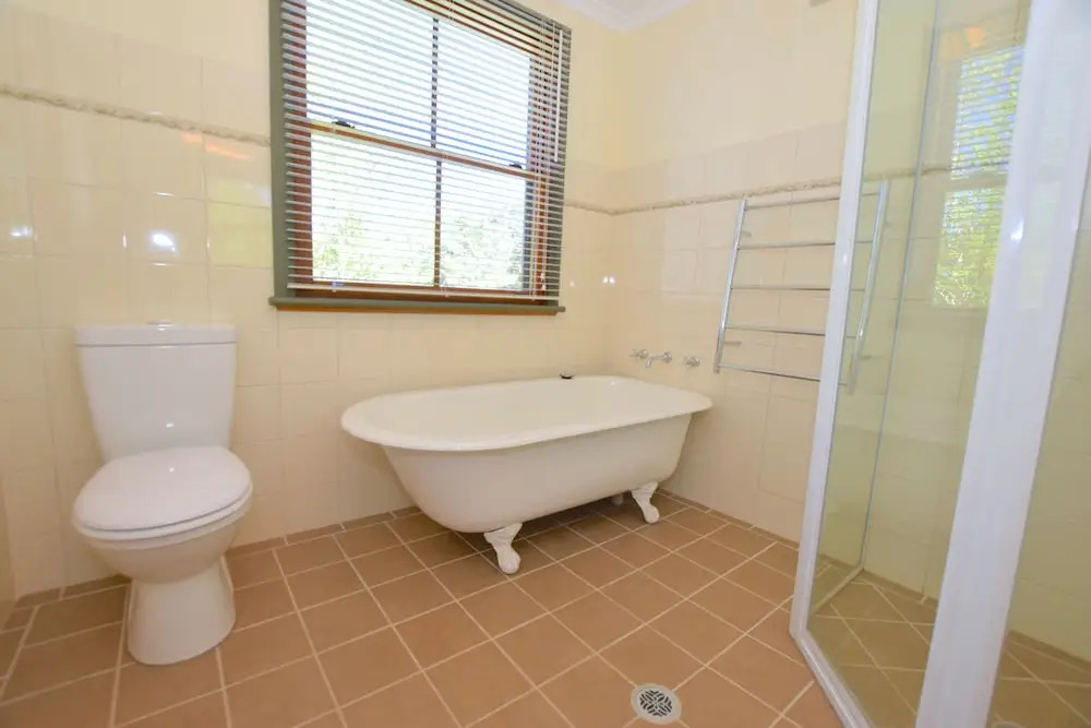 Mintie Cottage on Leura Mall