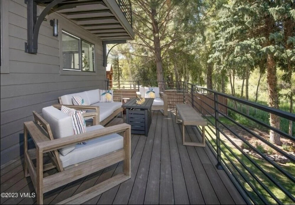 120 Old County 4 Bedroom Home by RedAwning