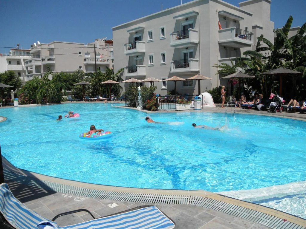 Peridis Family Resort