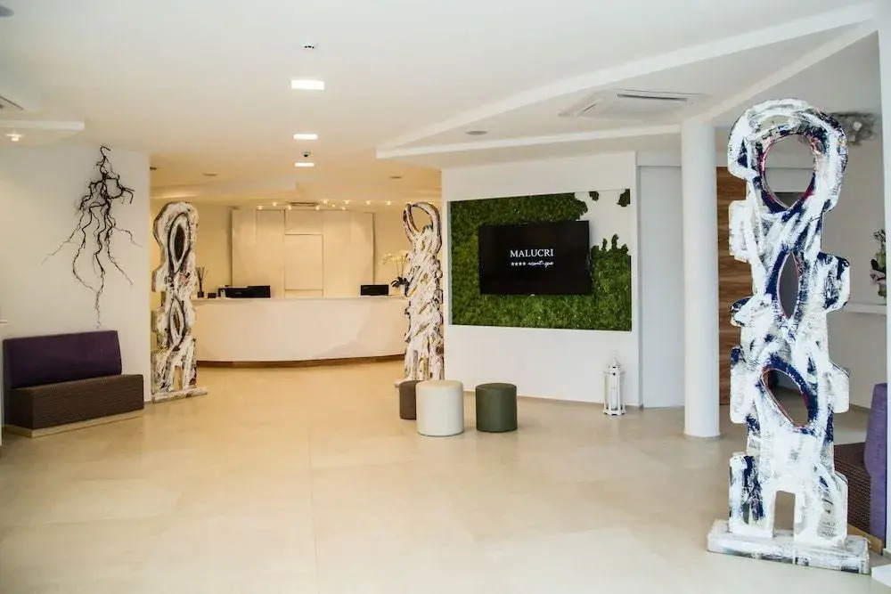 Malucri Resort