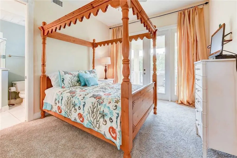 A Wave From It All, 3 Bedrooms, Sleeps 8, Cinnamon Beach, Pet Friendly, WiFi