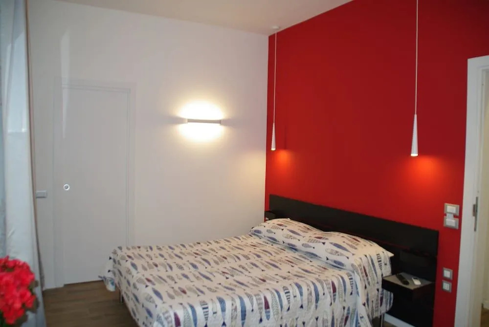 Travel House