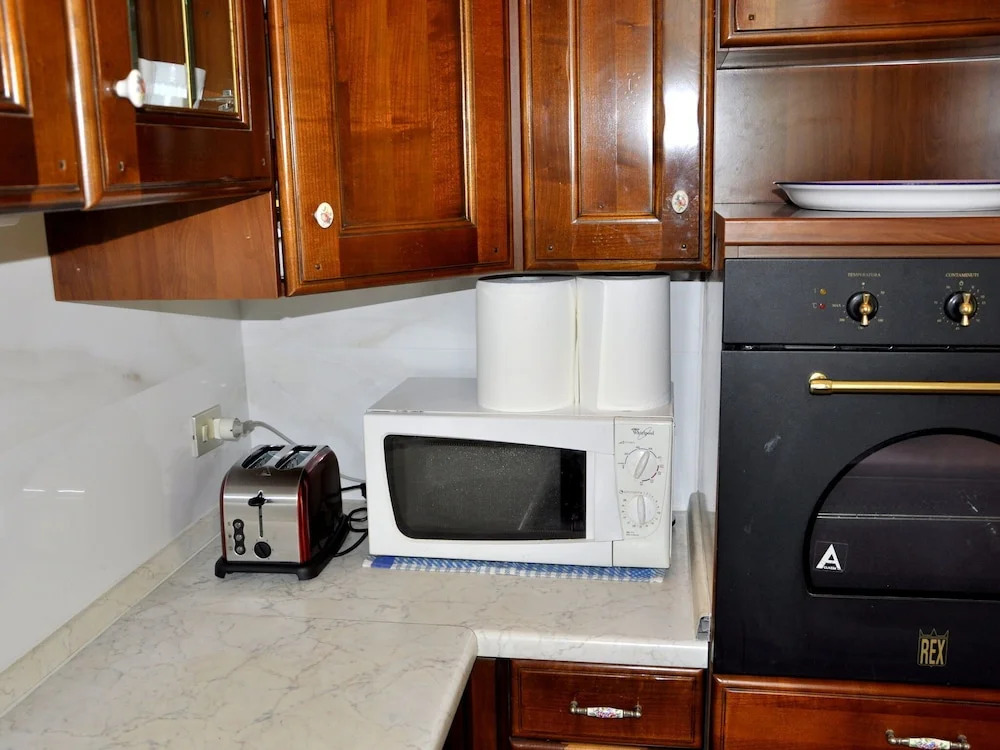 Holiday home with private garden, about 1 km from the lake