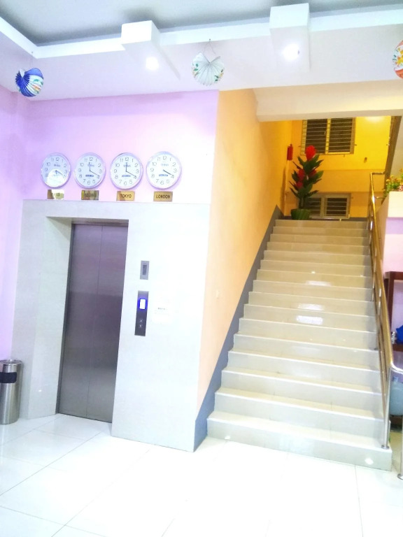 Man Shwe Li Hotel