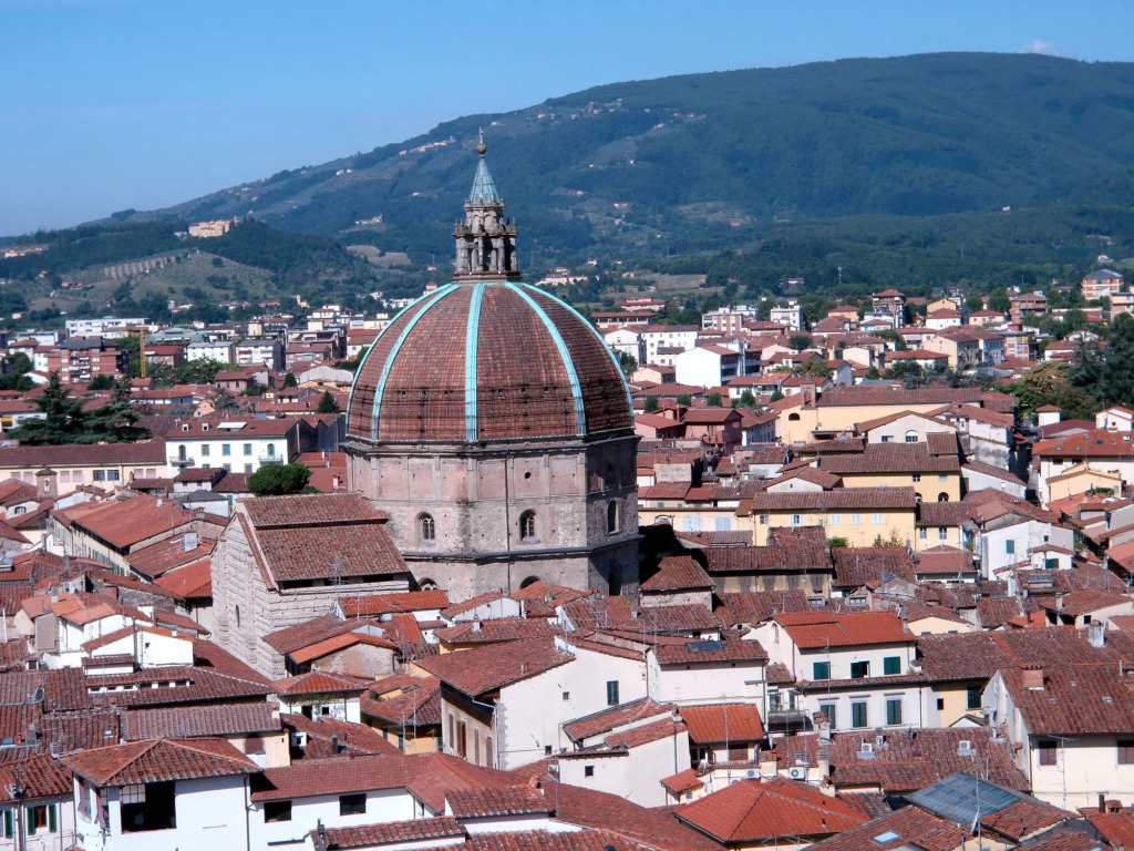 Apartments In Pistoia