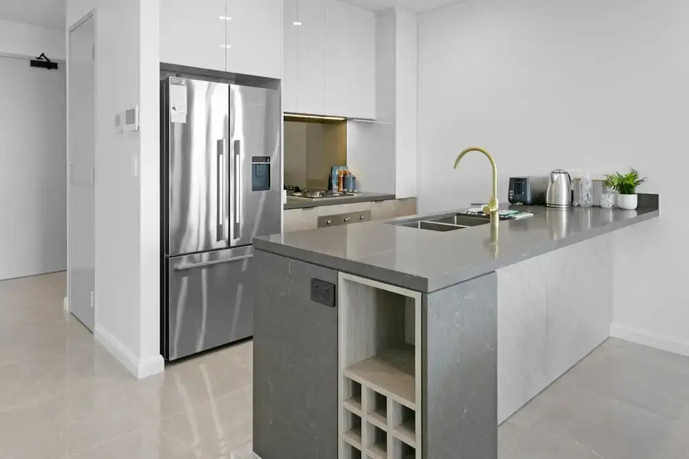 Oceanfront 2-bed With Spectacular View Pool & Gym