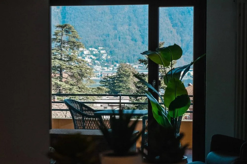Vacation Rental Seeblick Pocobelli in Melide