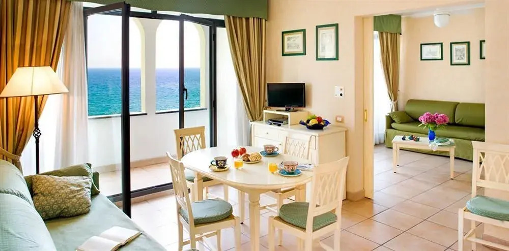 Parco Vacanze Monti E Mare