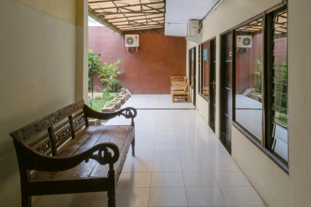 RedDoorz near Danurejan Malioboro