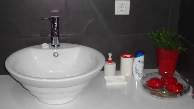 Belize Deluxe