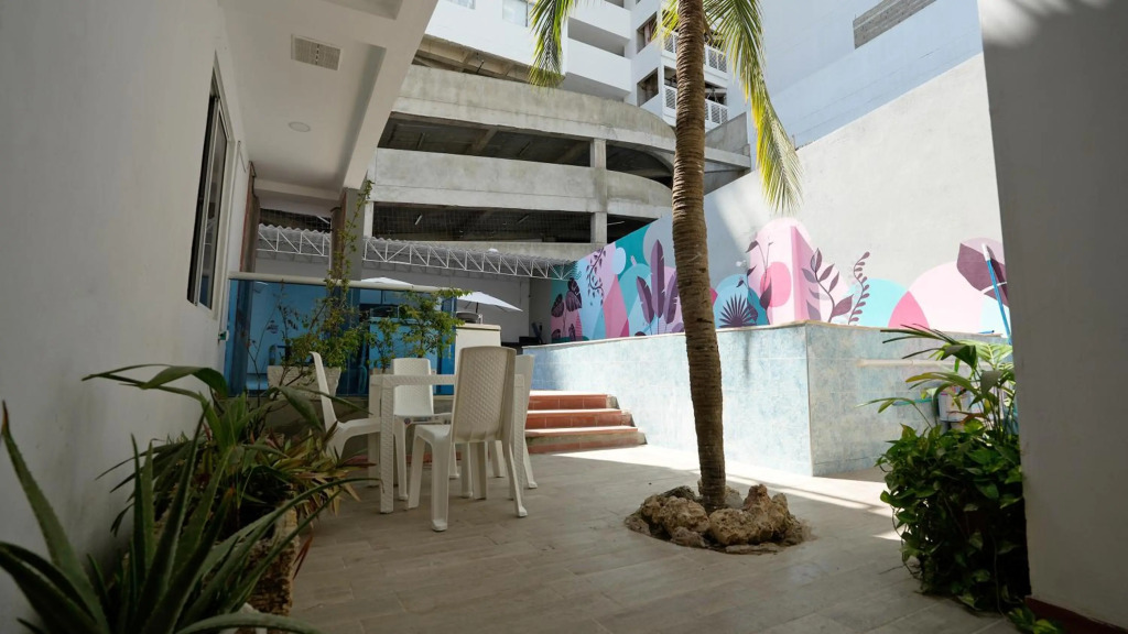 Hotel BellaMar Beach
