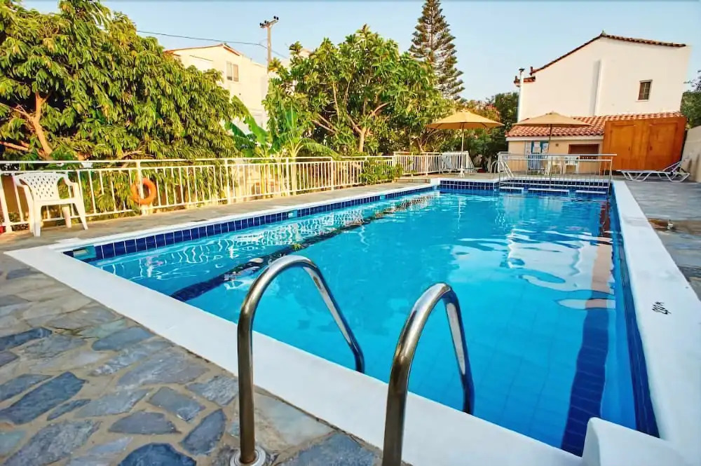 Christinantzela Apartments