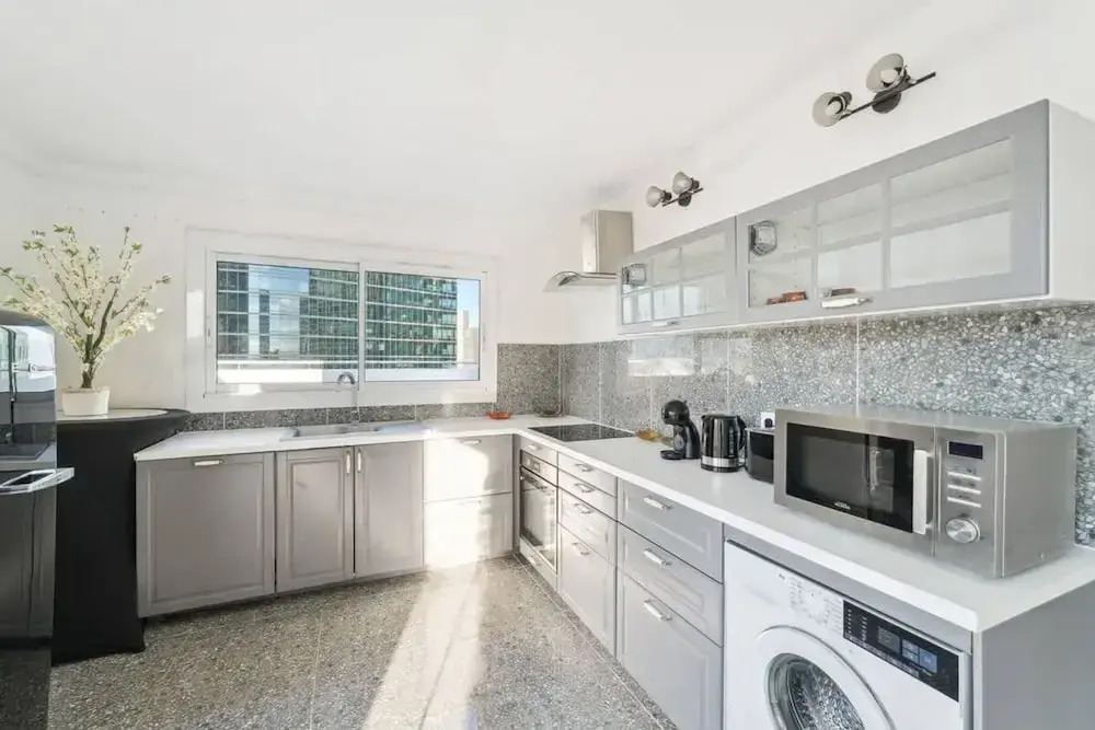 Exceptional Terrace apt - La D Fense - Bail Mob