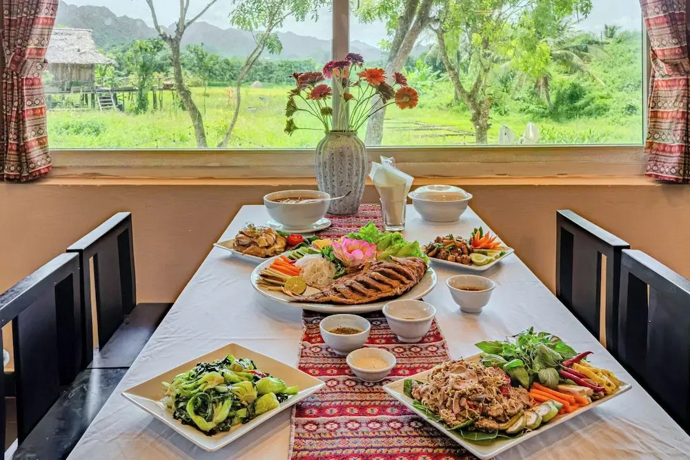 Cuc Phuong Retreat - Khoáng Nóng Thiên Nhiên