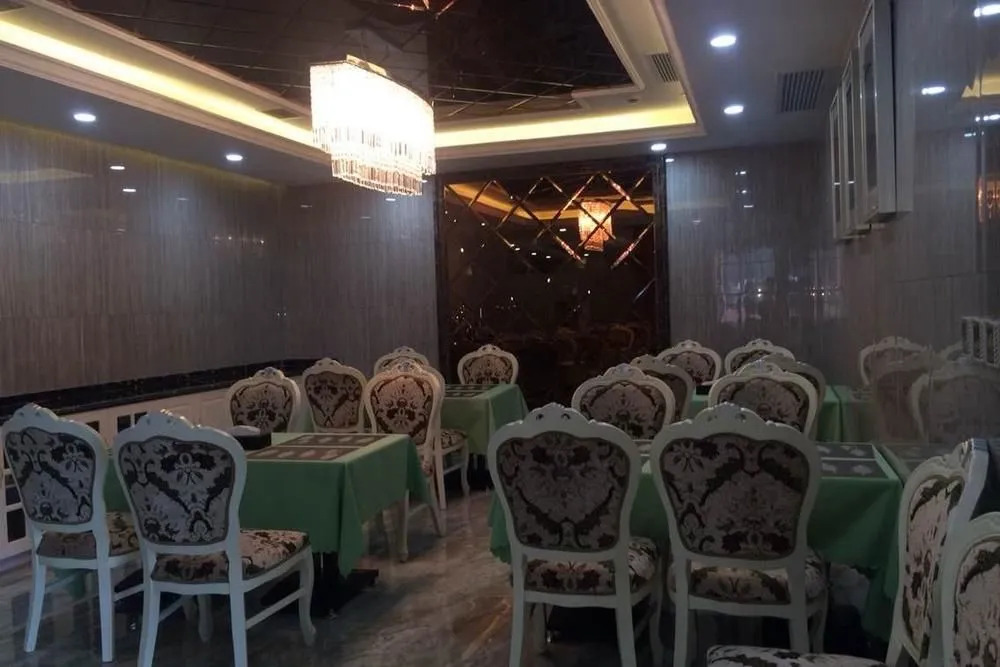 Shanghai Happy Hotel