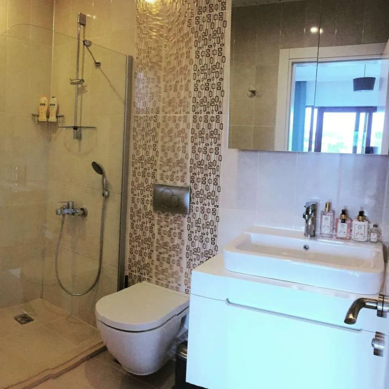 The Townhouse Apartment