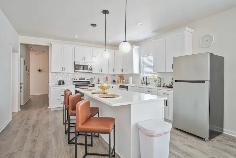 Generous 5BR 3BA Haven Close to Alamo Riverwalk