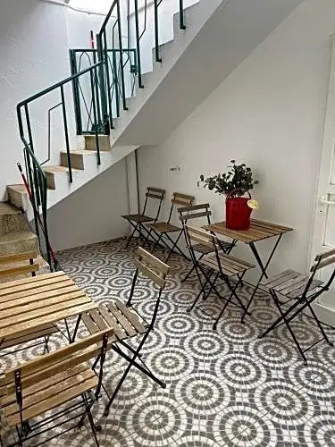 Teodora Accommodation Hostel & Suits