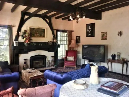 Barnett Lodge
