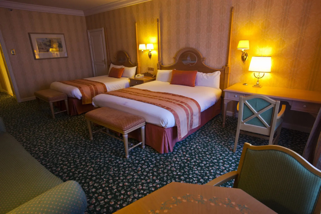 Disneyland® Hotel