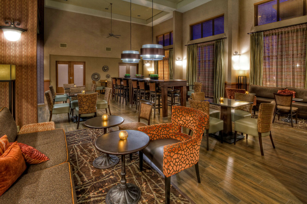 Hampton Inn & Suites Kalamazoo-Oshtemo