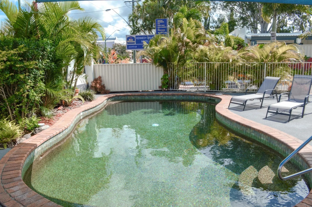Kennedy Drive Boutique Motel & Nursery- Close To City Centre & Airport