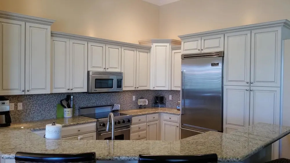 1261 Laurel Ct