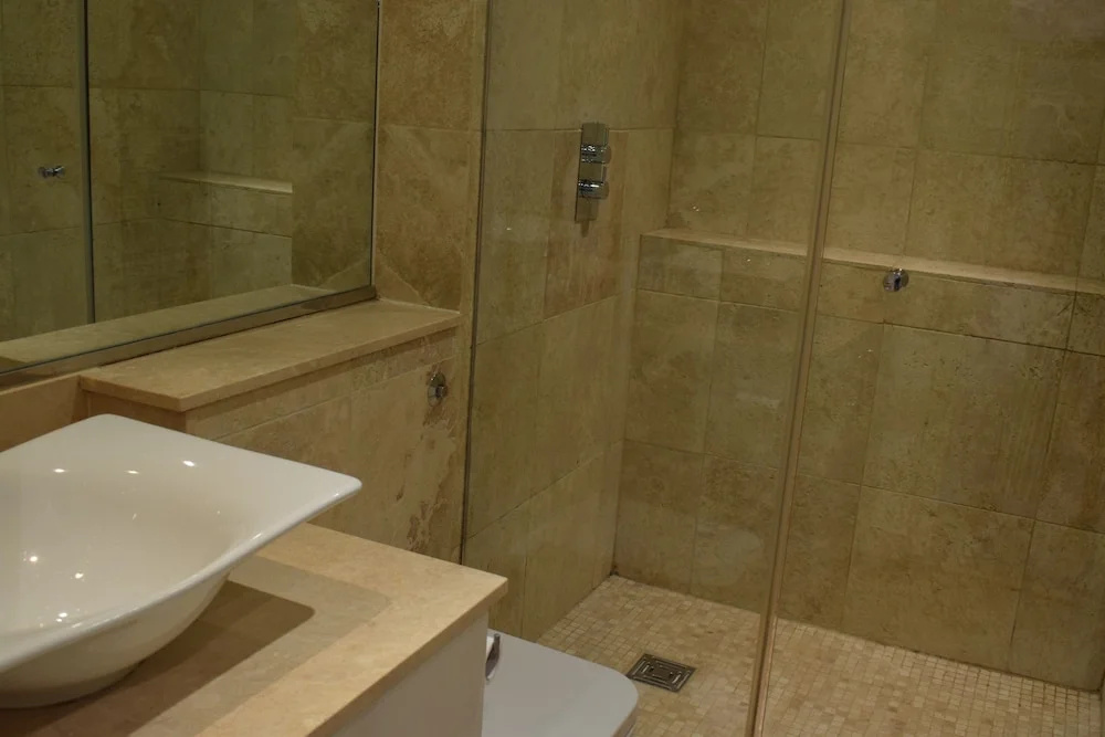 Chelsea 2 Bedroom Apartment With Patio