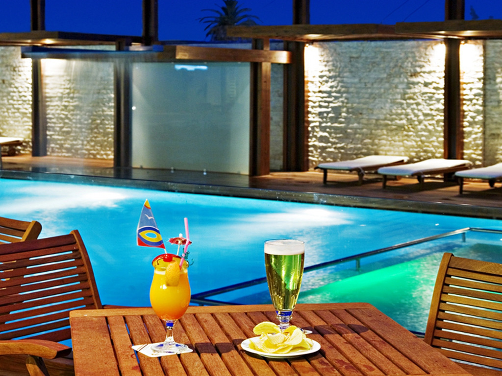 Athineon Hotel
