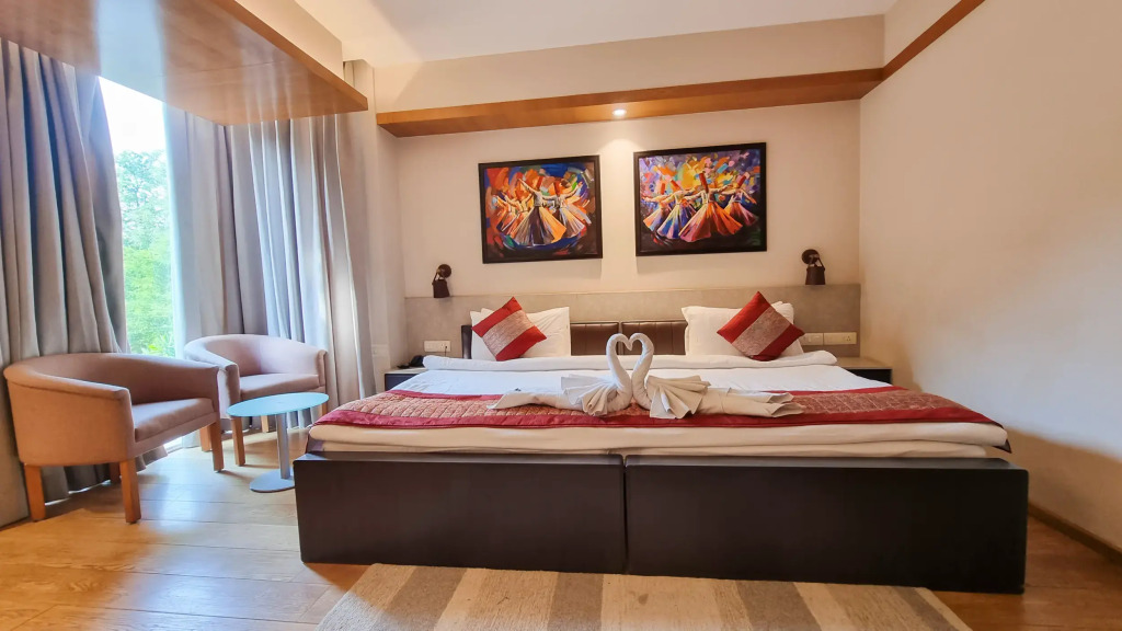 CRS Inn - A Premium Homestay ( near Cyber Hub)