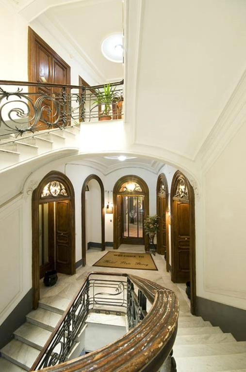 Pinto-Storey Hotel