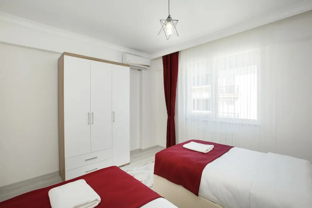Golden Star Suites