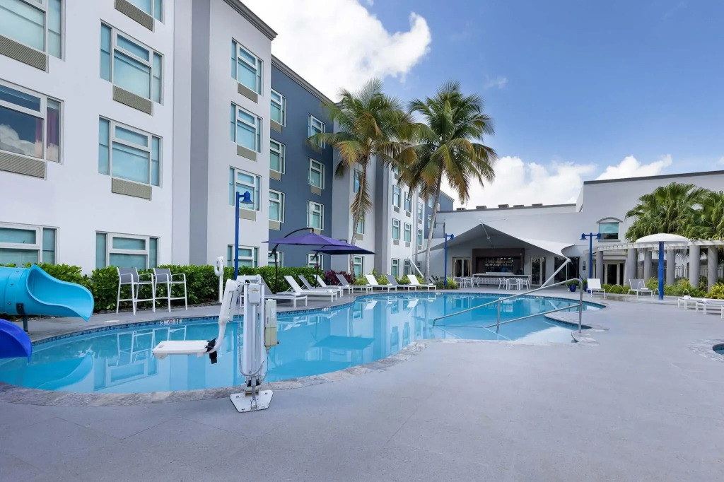 Four Points by Sheraton Caguas Real