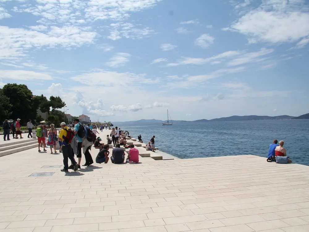 Comfortable Apartment in Zadar With TV